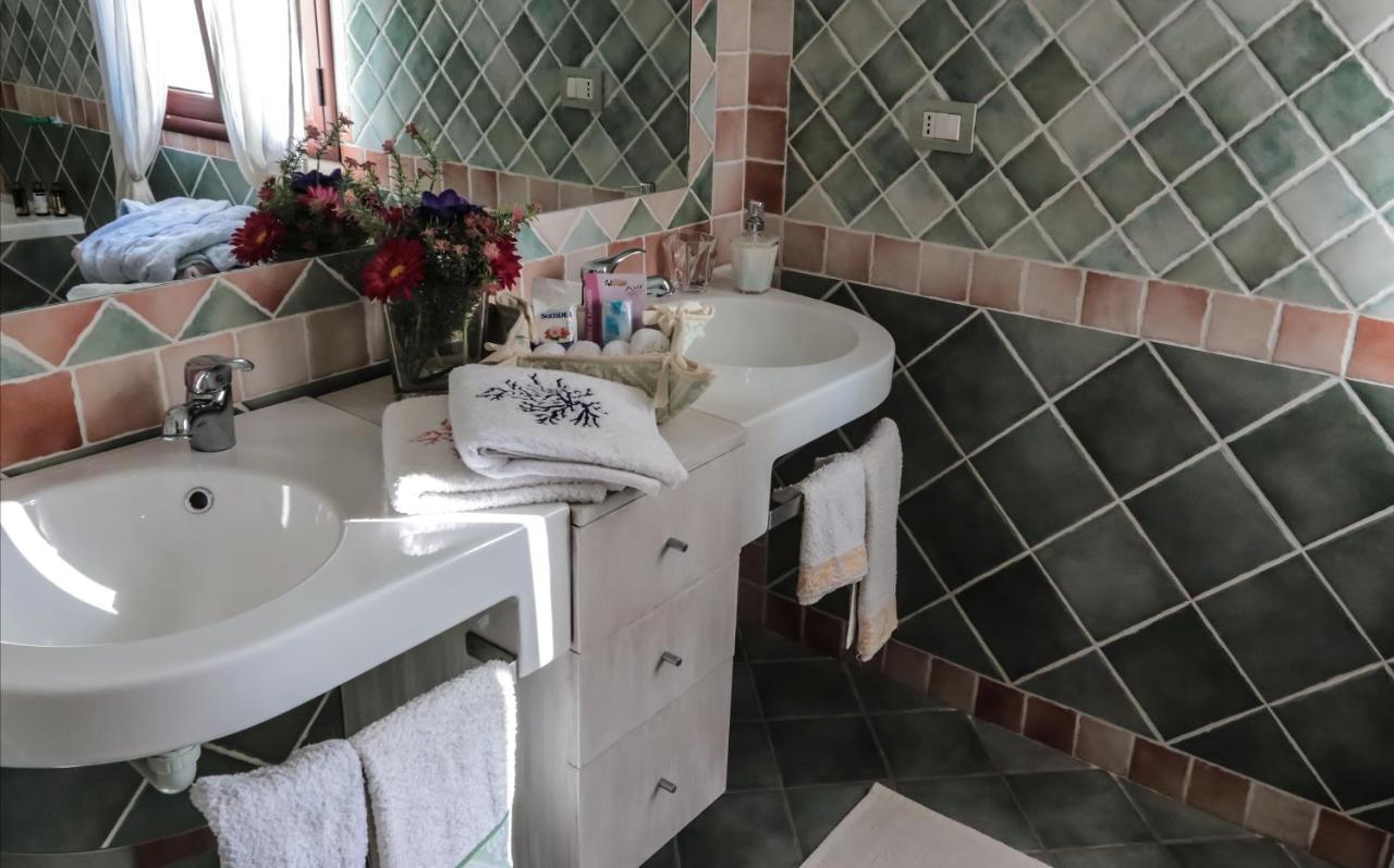 Rental Villa Bb Olbia Buitenkant foto